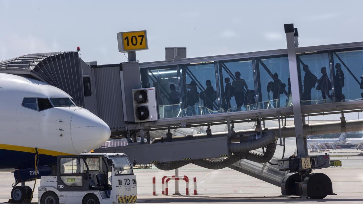 La T2 del aeropuerto de El Prat renueva la gestión de los equipajes para ganar seguridad.