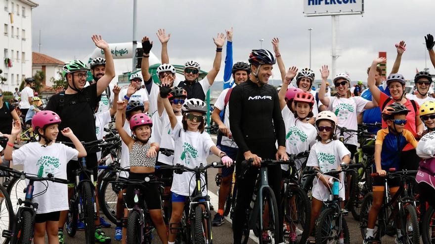 Últimos días para apuntarse a la 44ª Fiesta de la Bicicleta de Avilés: diez kilómetros por la ciudad y camisetas para los primeros 500 participantes