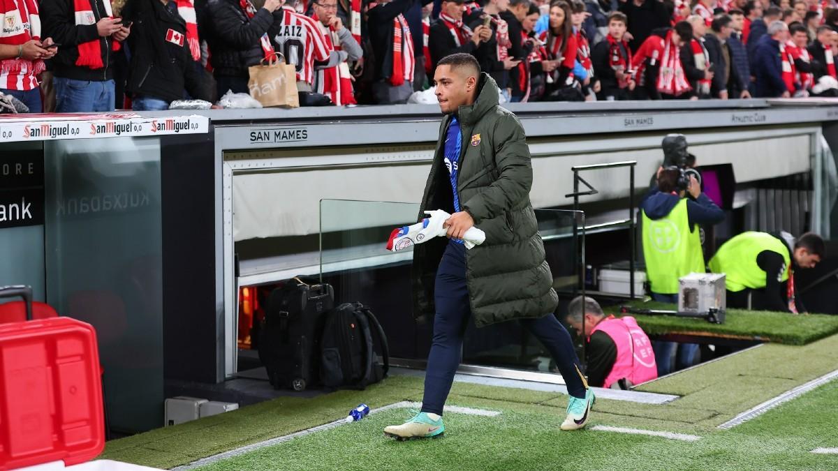 Vitor Roque no participó