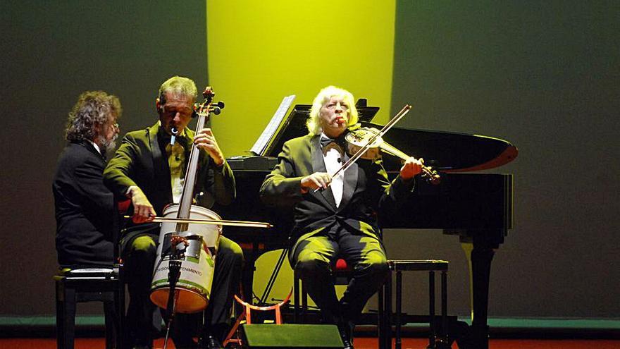 Actuación de Les Luthiers en el Coliseum en 2009.   | // FRAN MARTÍNEZ