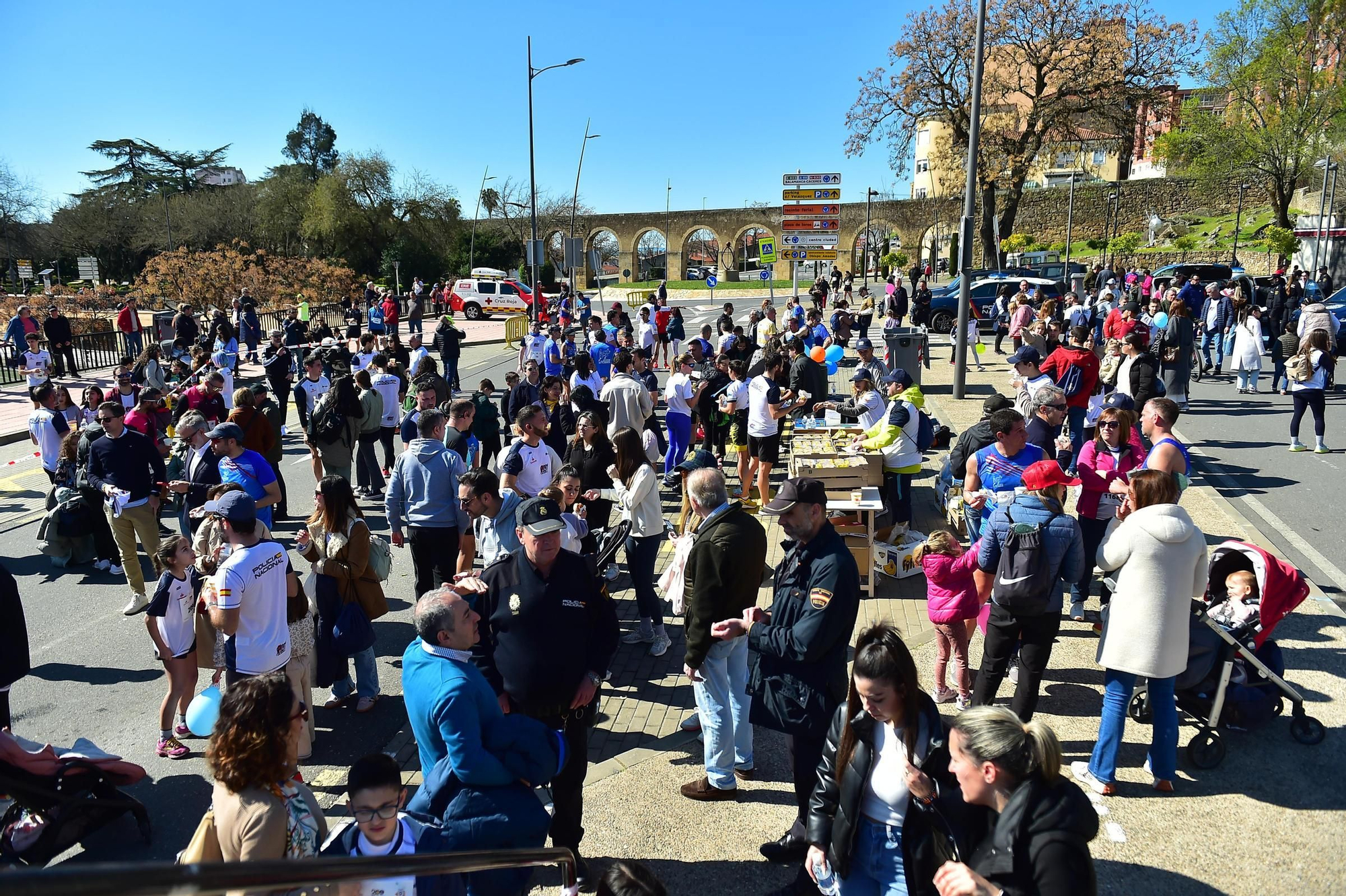 Búscate en las carreras de la Policía Nacional en Plasencia