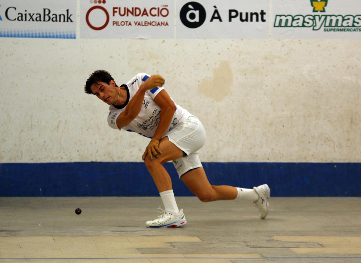 El tercer lloc va ser per a Vicent (foto) per 25-20 sobre Marrahí.