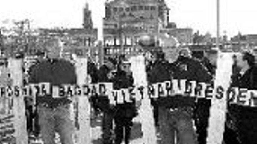Manifestación nazi en Dresde en el 60º aniversario del bombardeo