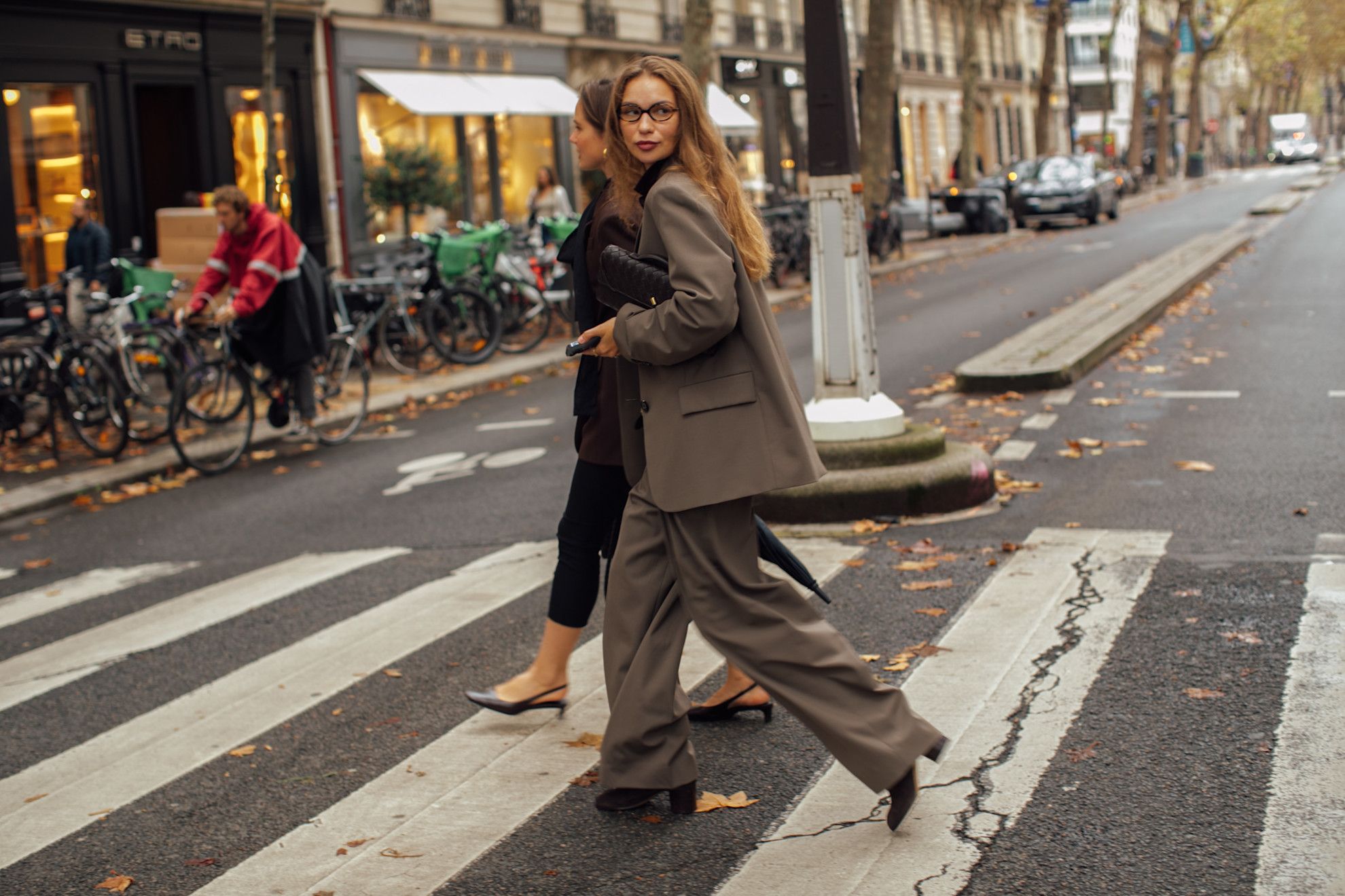 Mujeres por las calles de París