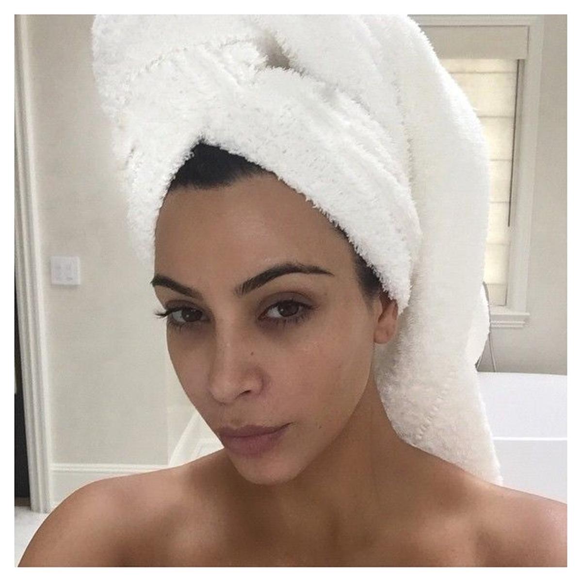 5. Kim Kardashian y su naturalidad