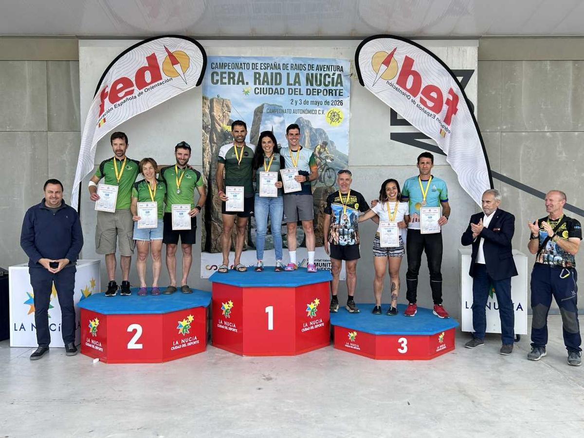 Los cangueses en el segundo peldaño del podio, en La Nucia orientación Raid Aventura 1a 2026.