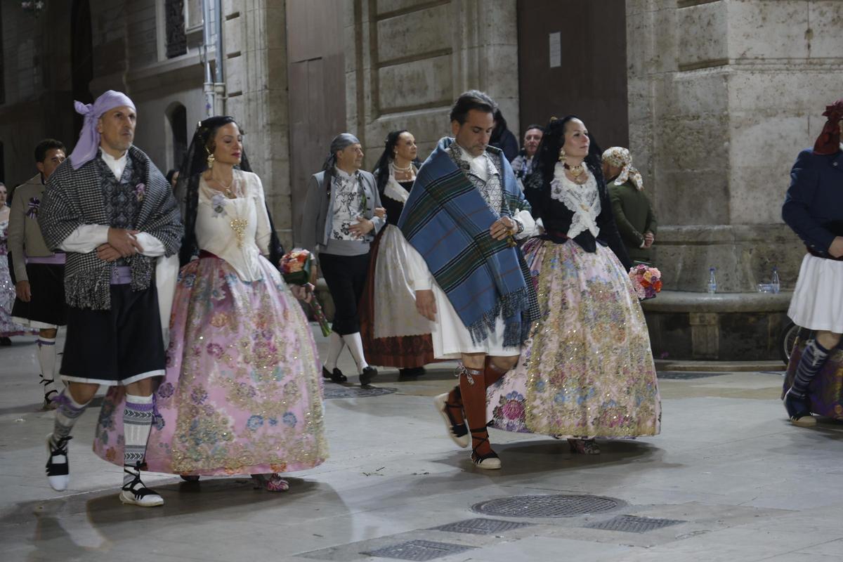 Todas las fotos de la ofrenda del 18 de marzo por la calle San Vicente hasta la 00:30 horas Todas las fotos de la ofrenda del 18 de marzo por la calle San Vicente hasta la 00:30 horas