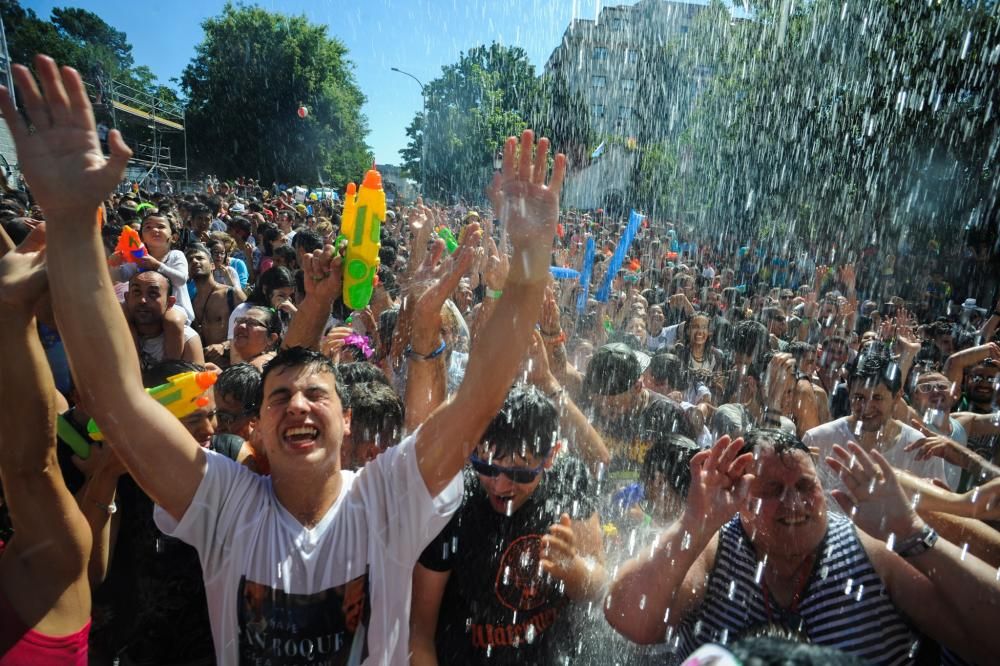 ¡Búscate en la Fiesta del Agua de Vilagarcía!