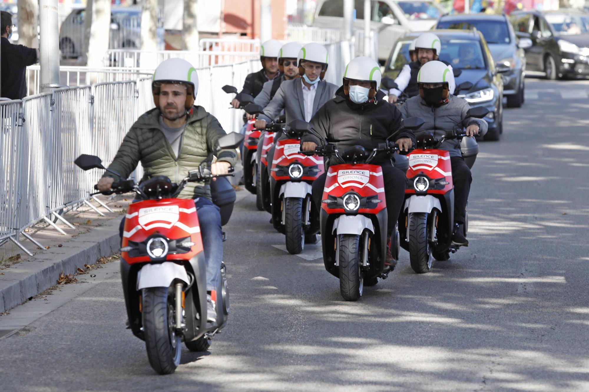 Girona estrena un servei de moto elèctrica de lloguer per minut