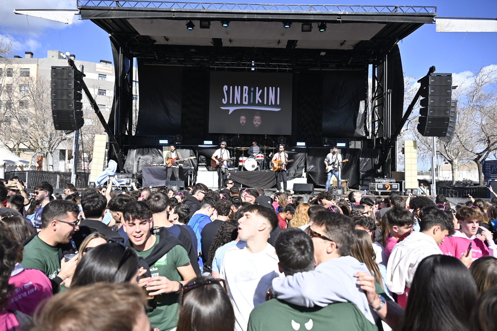 Galería: Búscate en la fiesta de Las Paellas de la UJI