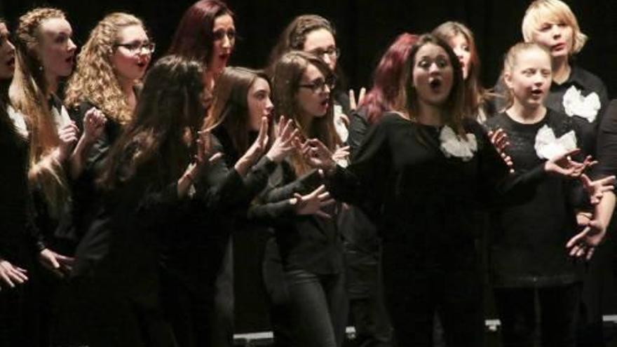 La coral Arte Vocal de Villanueva de la Serena gana el premio del Certamen Nacional de Villancicos