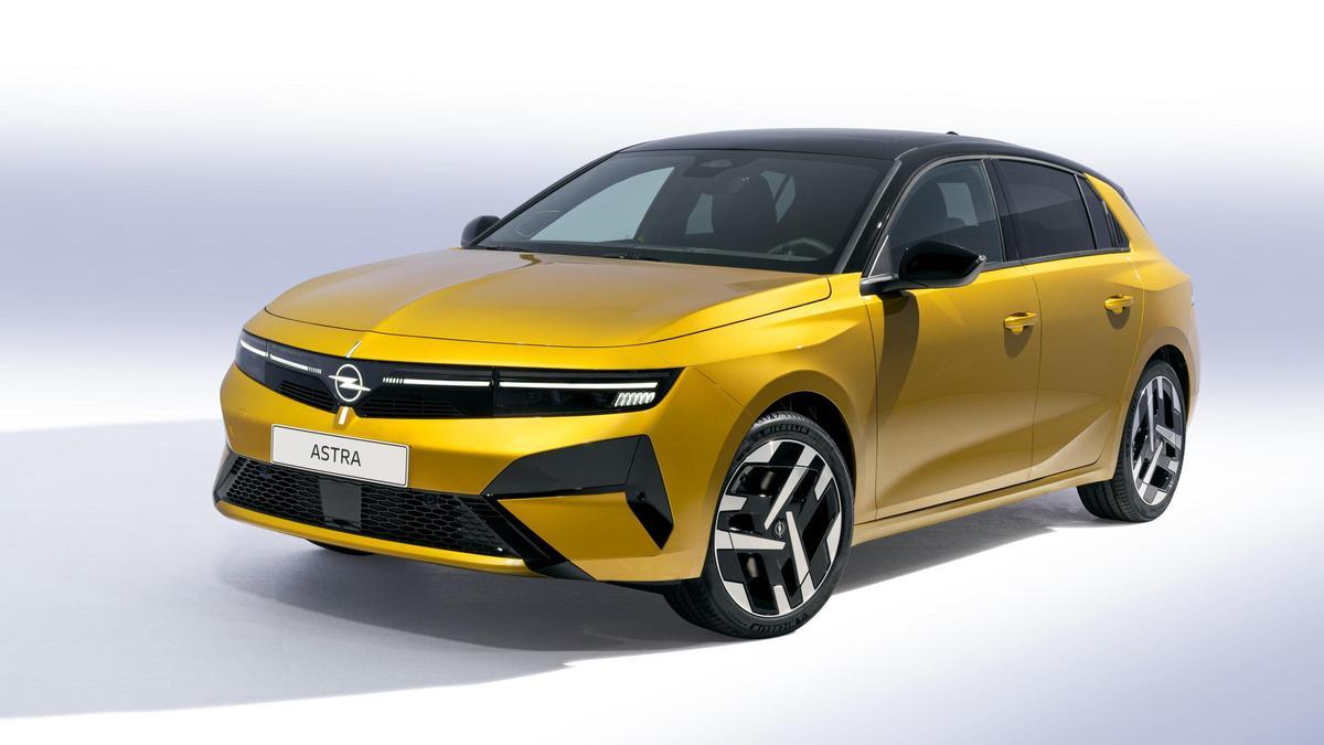 Nuevo Opel Astra: más afilado, técnico y sostenible y con cuatro propulsores diferentes
