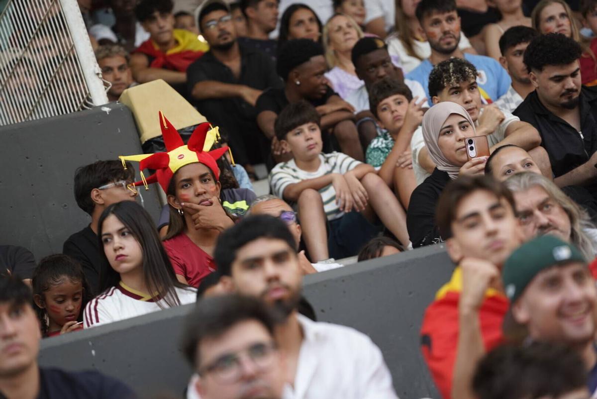 Busca't a les imatges del partit de la final del mundial a l'estadi del Nou Congost