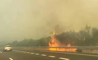 DIRECTO | Se activa el nivel 2 en los incendios de As Neves y Salceda por la proximidad del fuego a las casas