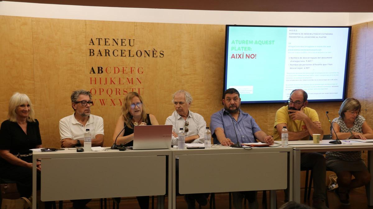 Josepa Vilurbina, Xavier Vilalta, Montserrat Coberó, Xavier Sánchez, Àlex Terès, Josep Marrugat i Consol Riera, en roda de premsa exposarannt els motius pels quals s'oposen al PLATER.