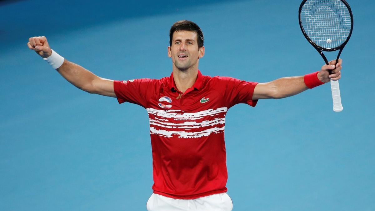 Djokovic celebra la victoria ante Nadal en la ATP Cup, este domingo.