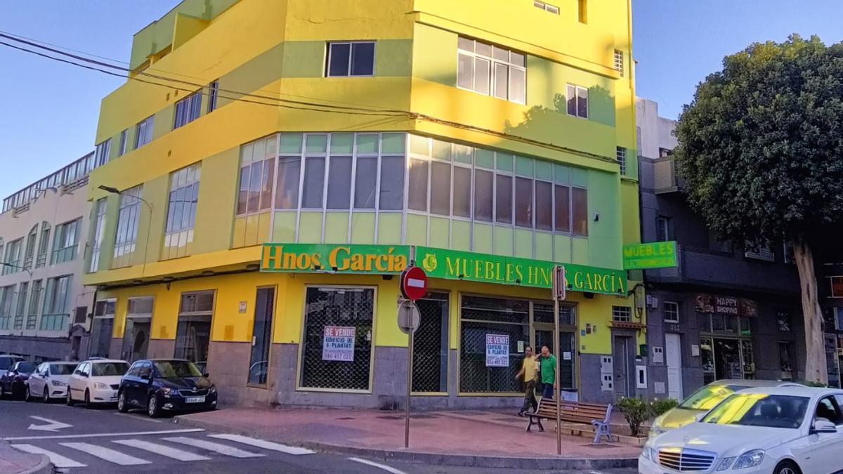 El emblemático negocio de venta de muebles lleva cerrado casi un año y medio por jubilación y no tiene relevo.