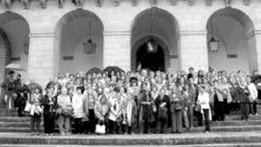 150 MUJERES DE CARTAGENA VISITAN EL AYUNTAMIENTO