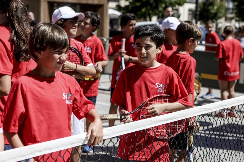 Partido de exhibición del Torneo Dionisio Nespral entre Pablo Carreño y Albert Montañés en el Paseo de Begoña