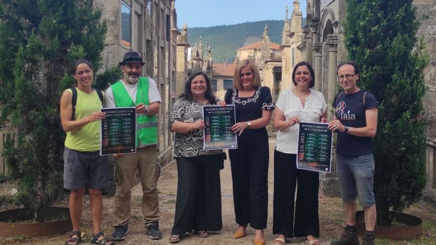 Presentación de las actividades en el cementerio de Os Eidos, en Redondela.