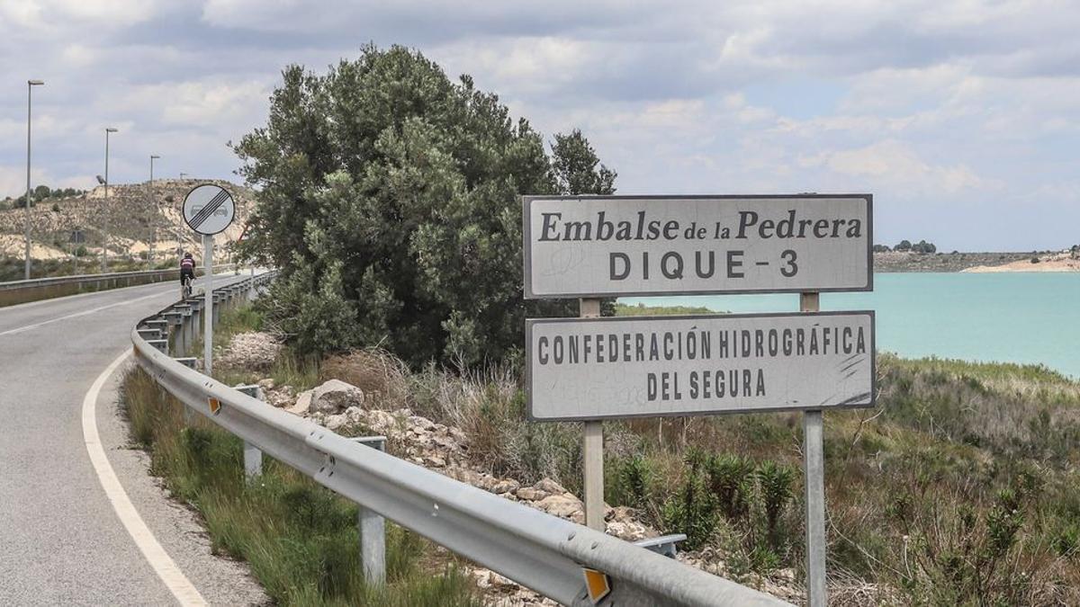 El embalse de La Pedrera,en la Vega Baja, tiene 82hm3, al 33% de su capacidad.