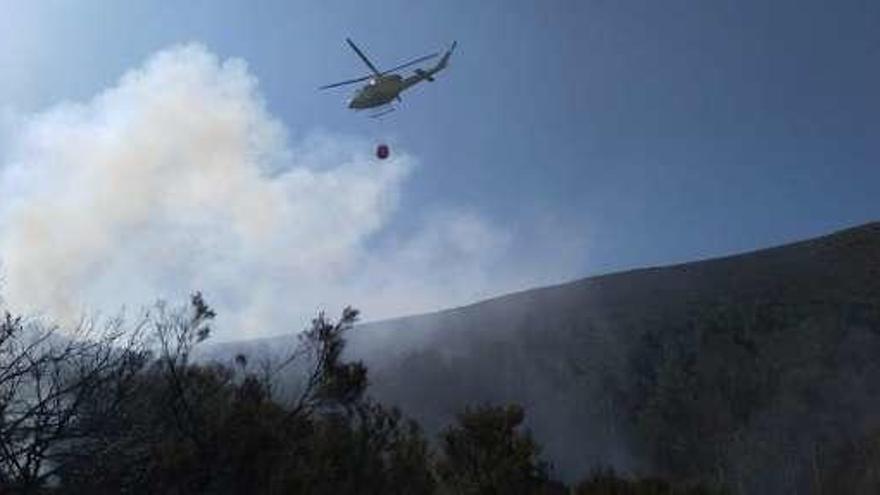 La huelga de pilotos de helicóptero amenaza el salvamento marítimo y la extinción de incendios