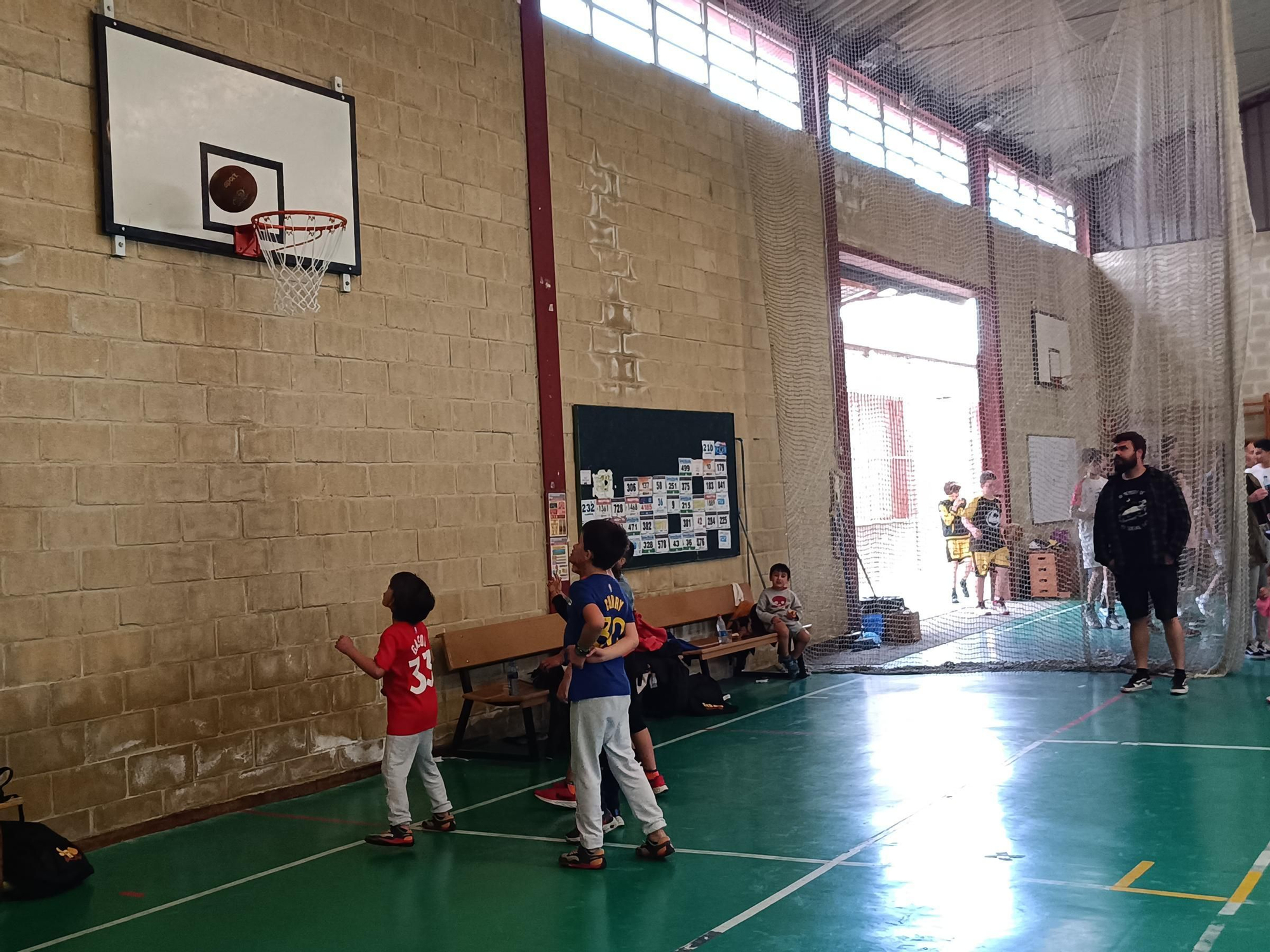 El Siero Baloncesto celebra el final de la temporada