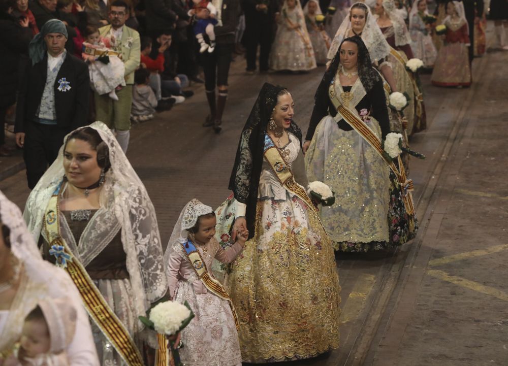 Búscate en la Ofrenda de Sagunt