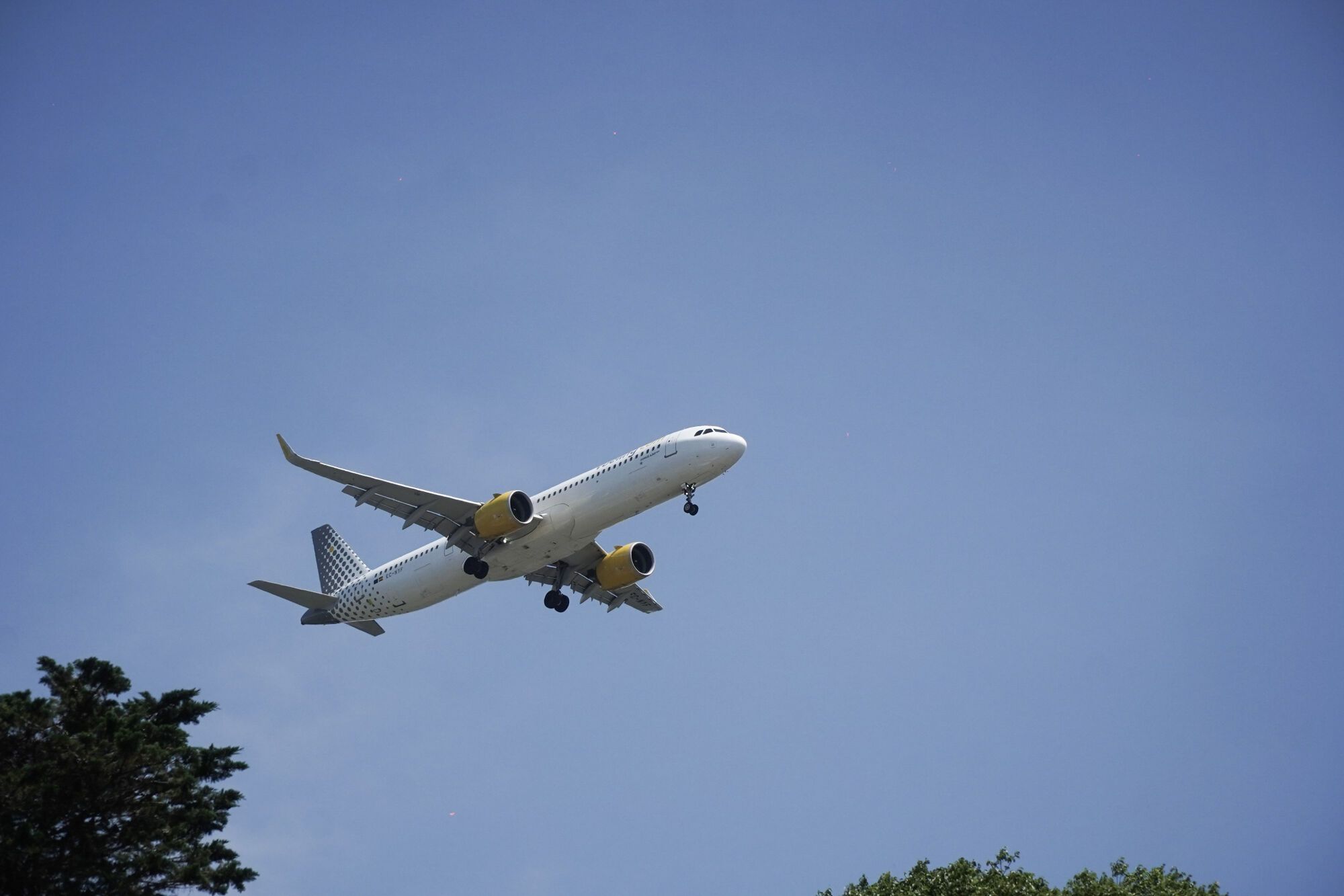 Un avión en Alvedro