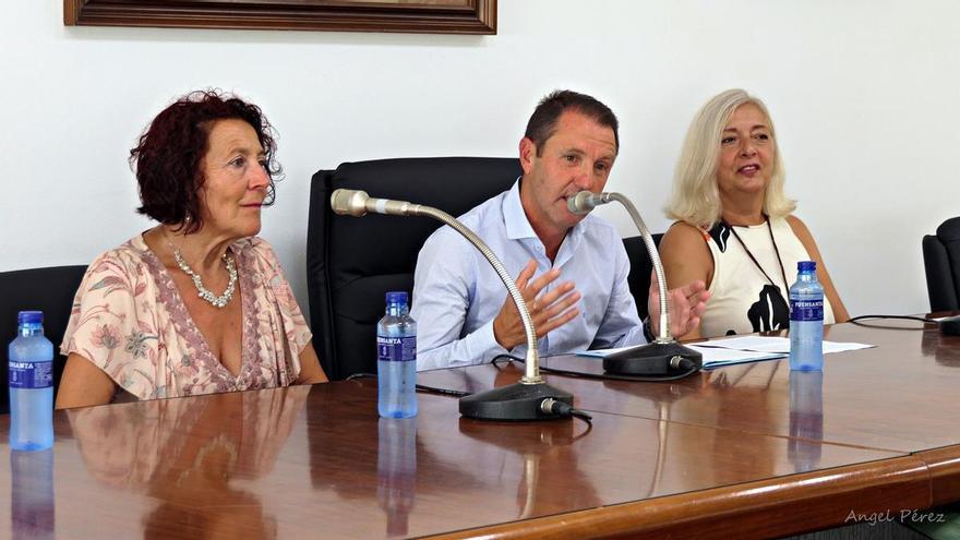 El corredor franquino José Manuel González Castrillón da el pistoletazo de salida a San Miguel con un emotivo pregón