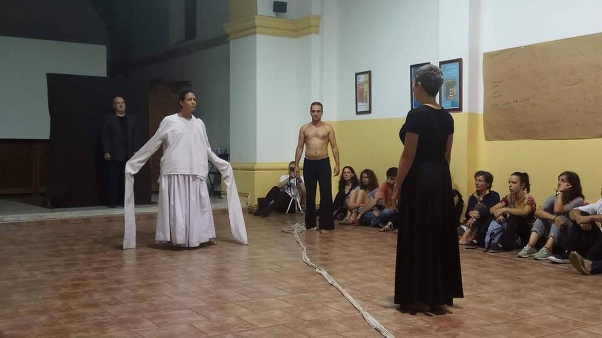 Representación en una edición anterior de los encuentros.