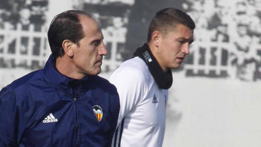 Zotko, junto a Voro en un entrenamiento del Valencia.