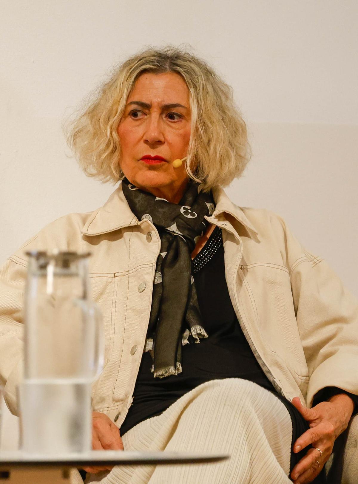 Conversación entre Carmen Calvo y Miquel Navarro en el Centro del Carmen de Cultura Contemporánea Conversación entre Carmen Calvo y Miquel Navarro en el Centro del Carmen de Cultura Contemporánea