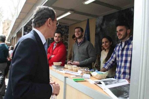 Muestra de Voluntariado en Alfonso X, Murcia