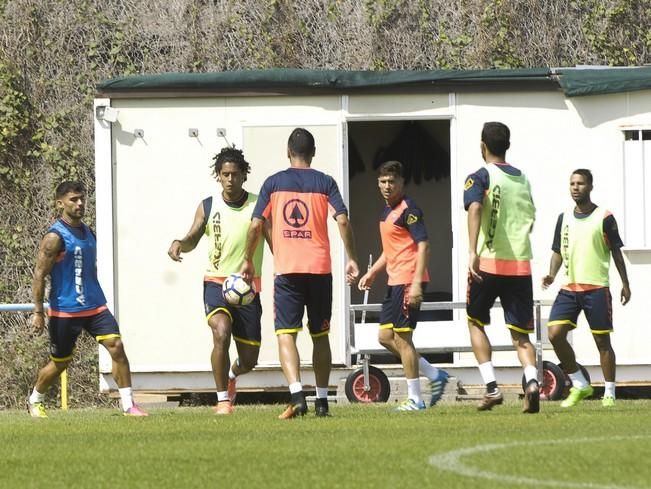 ENTRENAMIENTO DE LA UD LAS PALMAS Y ENTREVISTGA ...