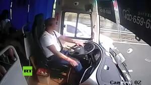 Accident de bus a la Xina gravat des de dins  