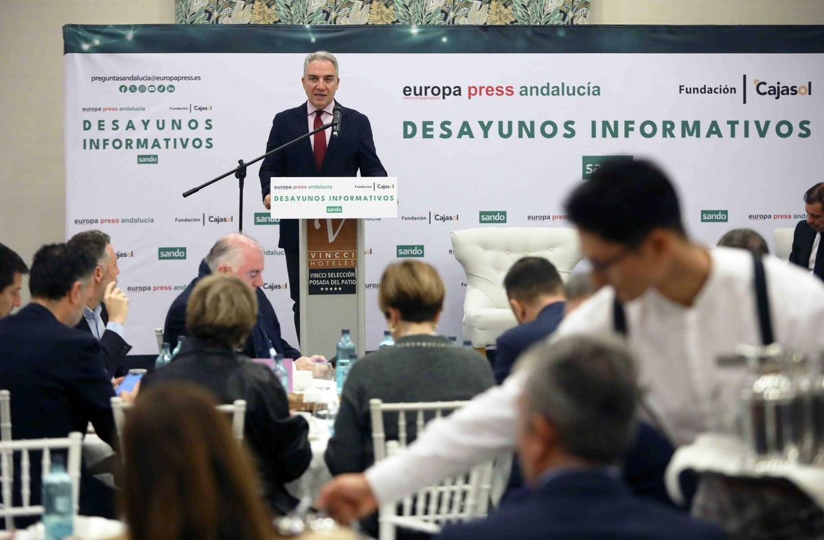 Otra imagen de la intervención de Bendodo.