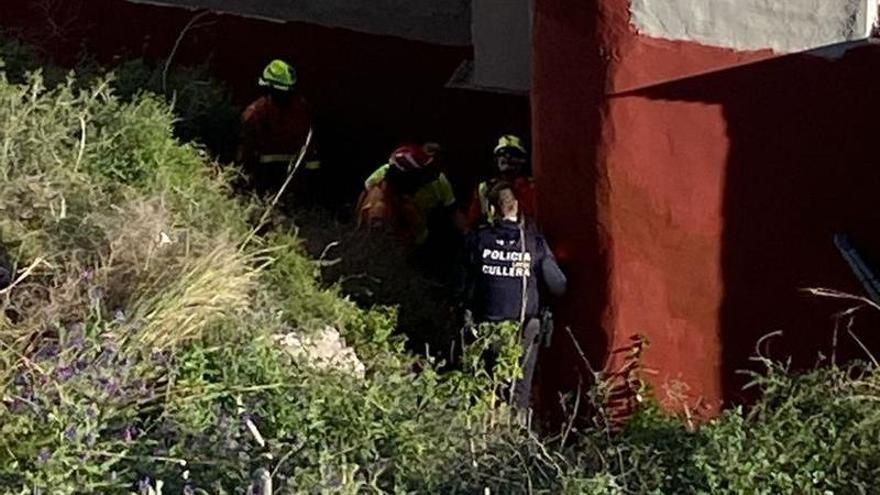 Rescatan a una mujer en helicóptero tras sufrir una caída en una ruta ...