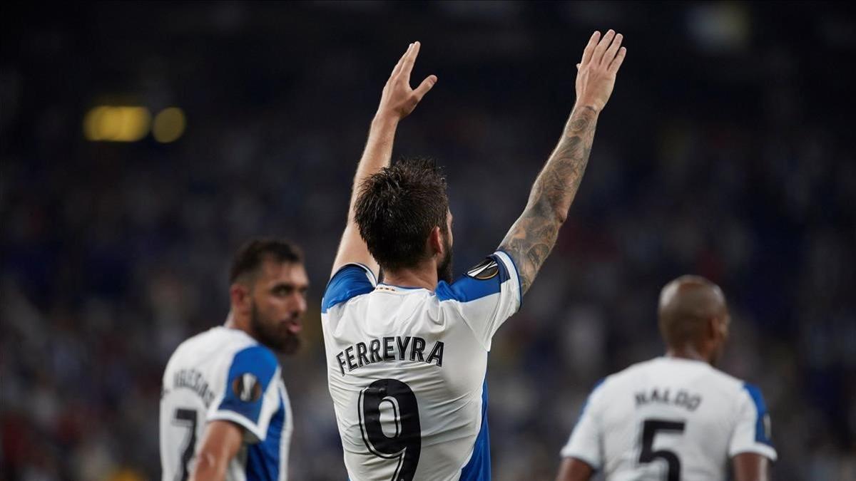 Ferreyra celebra uno de sus goles al Stjarnan en el RCDE Stadium,