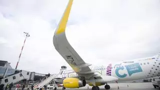 Volar a Barcelona desde el aeropuerto de A Coruña cuesta el doble que desde Oporto