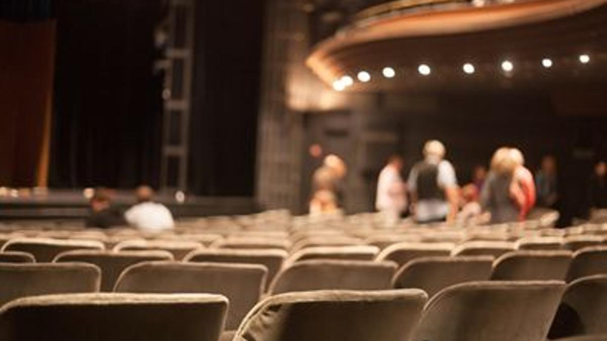 Interior de un teatro.