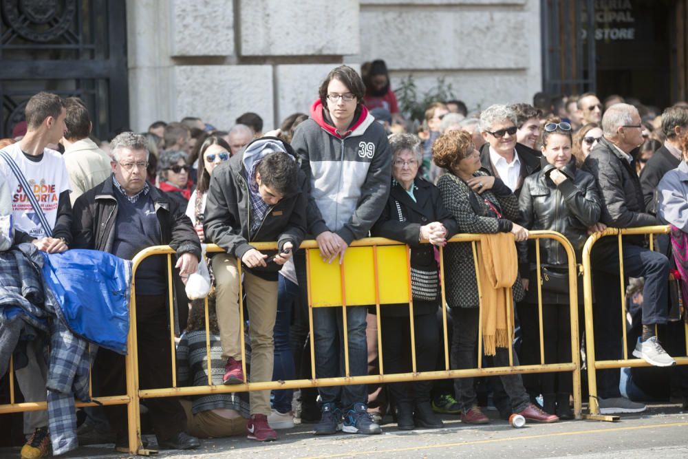 Búscate en la mascletà del 15 de marzo