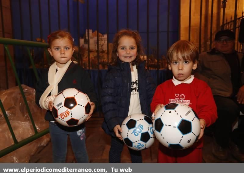 El Cartero Real recogió las ilusiones de los niños de Castellón