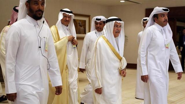 fcasals33572084 saudi oil minister ali al naimi center right arr160417162232