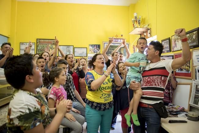 Ambiente en el barrio de las Remudas por el ...