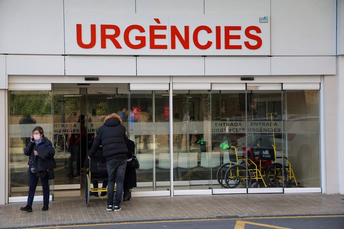 Imágenes de archivo de la puerta de urgencias del hospital Clínico de Valencia