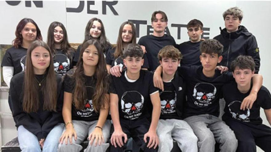 L’alumnat d’Arts Escèniques de l’INS Vallbona d’Anoia representa “Amor entre Reixes” a l’Ateneu de la Pobla