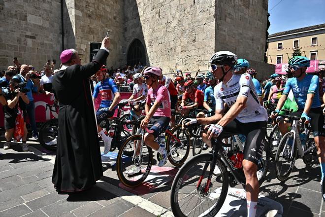 Giro dItalia - 2nd stage