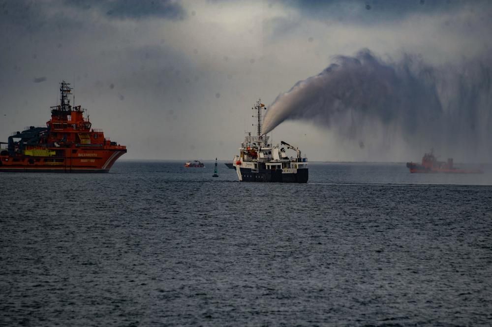 Simulacro anticontaminación en la Ría de Arousa