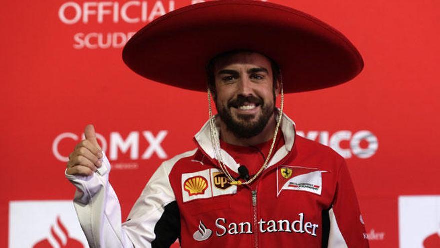 Fernando Alonso no desvela todavía su futuro equipo.